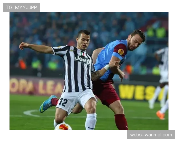 哈兰德本赛季英超14球领跑射手榜 射门45次射正27次均居首位